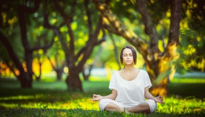 开云官网-梅西率全队围拢祈祷，绿茵场上最动人的一幕